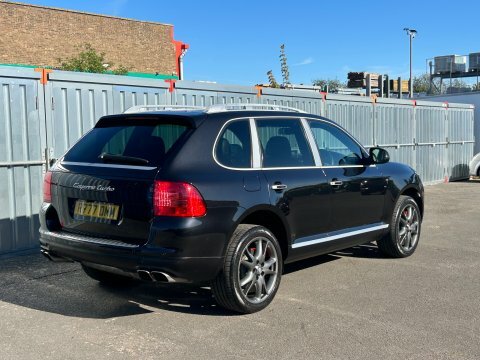 Porsche Cayenne Cayenne Red #8