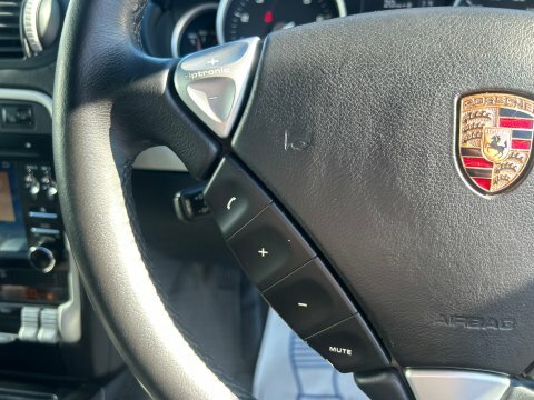 Porsche Cayenne Cayenne Red #36