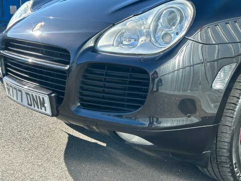 Porsche Cayenne Cayenne Red #10