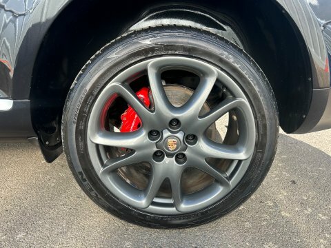 Porsche Cayenne Cayenne Red #12
