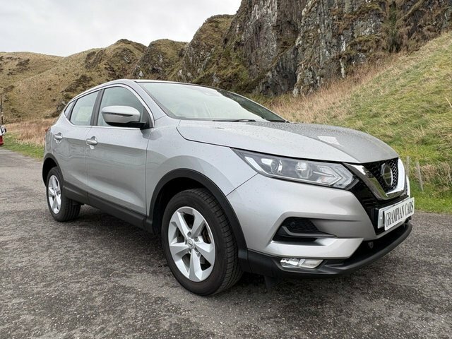 Nissan Qashqai 1.3 Dig-t Acenta Premium Suv Eur YF69VYT Silver #2