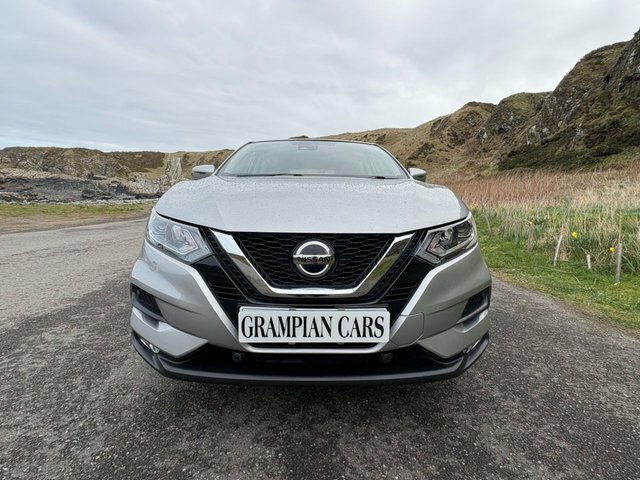 Nissan Qashqai 1.3 Dig-t Acenta Premium Suv Eur YF69VYT Silver #3