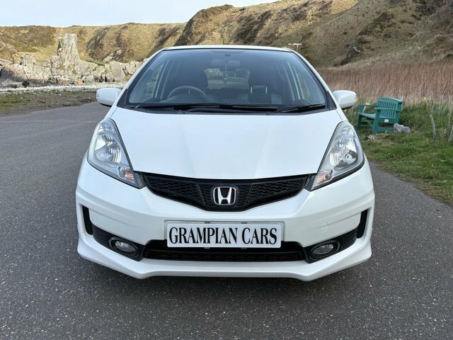 Honda Jazz 1.4 I-vtec Si Hatchback Euro 5 SV64VYX White #3