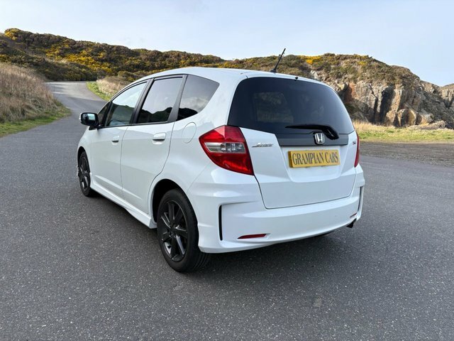 Honda Jazz 1.4 I-vtec Si Hatchback Euro 5 SV64VYX White #5