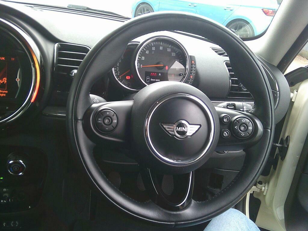 Mini Clubman 1.5 Cooper Euro 6 S S AF66JFA White #4