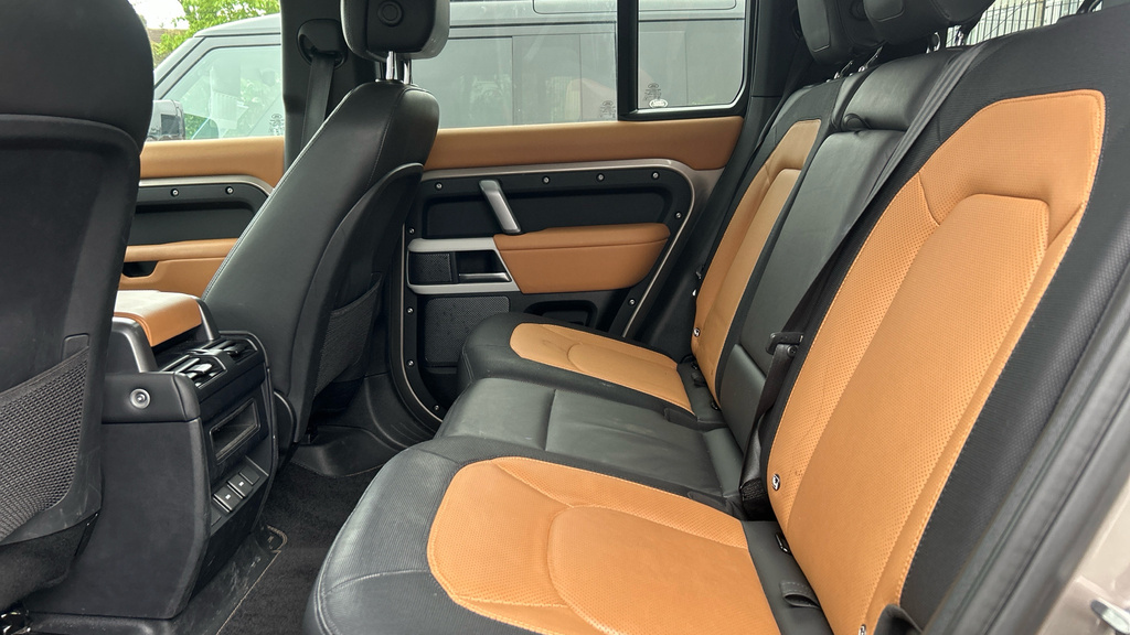 Land Rover Defender 110 2.0 P400e X-dynamic Hse 110 KD23HDU Brown #4