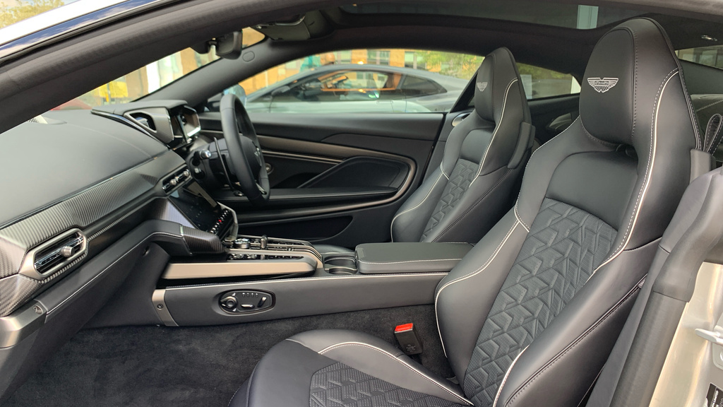 Aston Martin Vanquish V12 2dr Auto Black #33