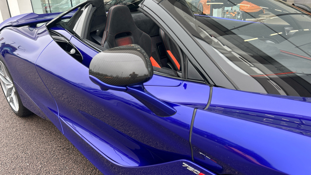 McLaren V8 Ssg Blue #10