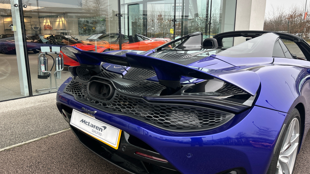 McLaren V8 Ssg Blue #14