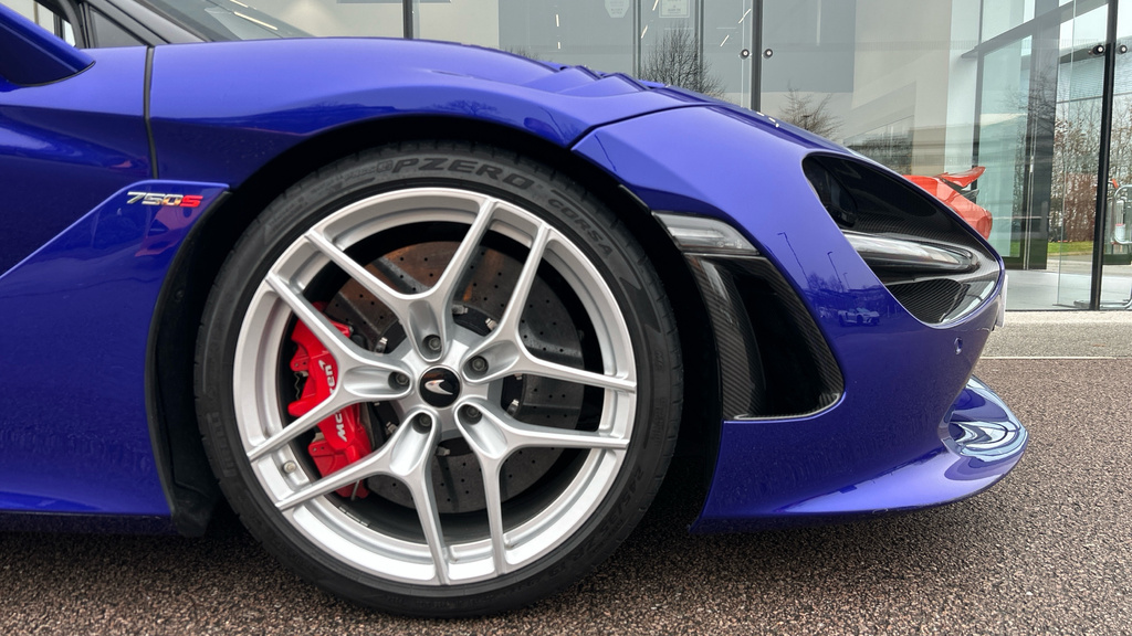 McLaren V8 Ssg Blue #8