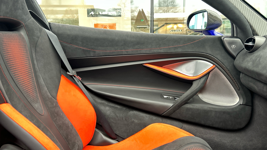 McLaren V8 Ssg Blue #31