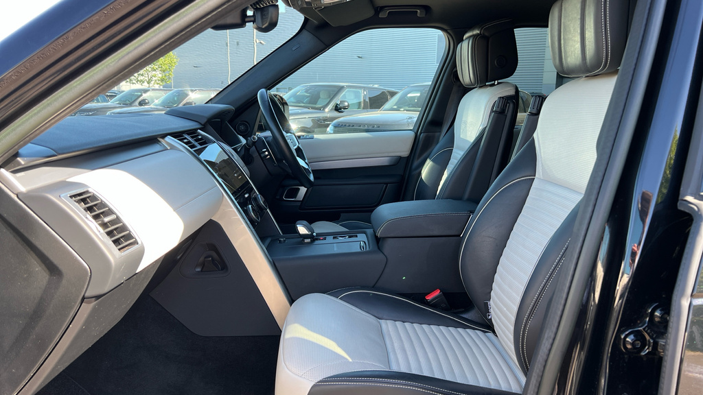 Land Rover Discovery R-dynamic Hse LO22SPX Black #3