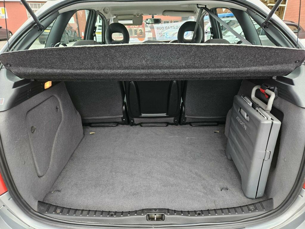 Citroen Xsara Picasso 1.6I 16V Desire Silver #4