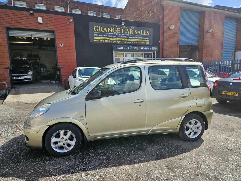 Toyota Verso 1.3 Vvt-i T Spirit Beige #4