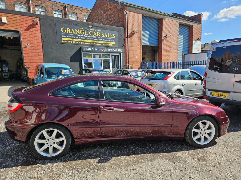 Mercedes-Benz C Class 2.1 C200 Cdi Se Red