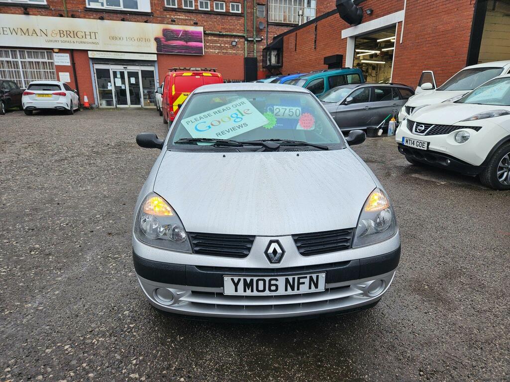 Renault Clio 1.2 Campus Silver #2