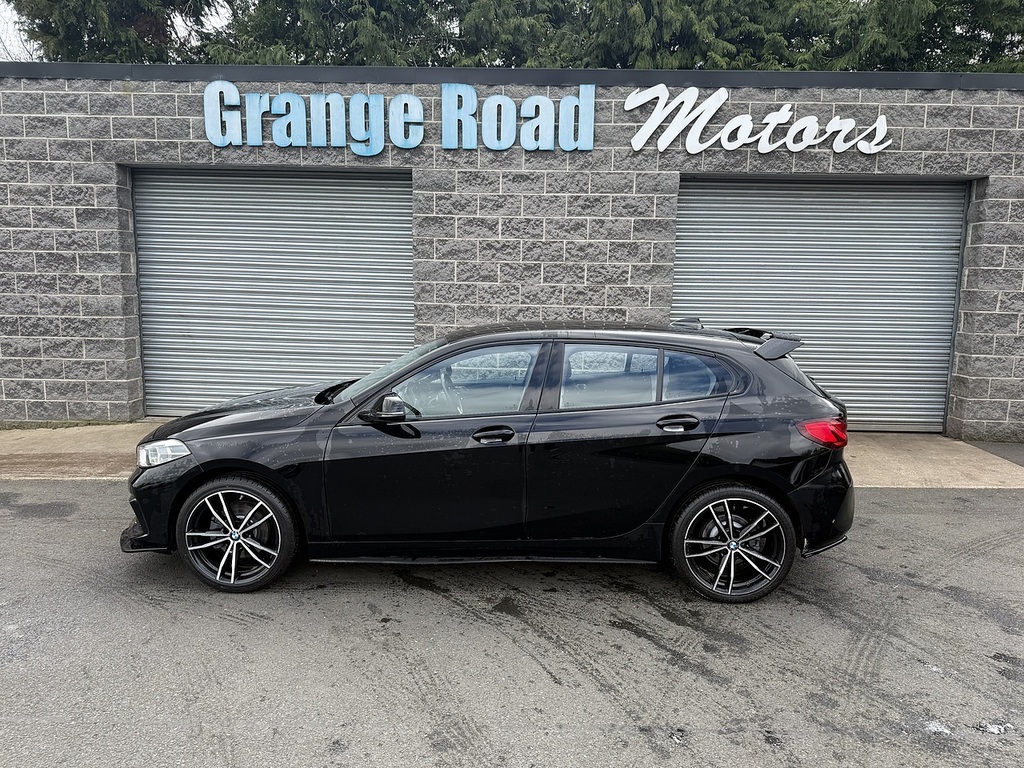 BMW 1 Series 118D Sport U1898 Ulez Black #4