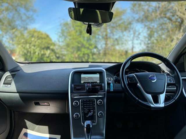 Volvo XC60 D4 Se Lux Nav FL64FNX Silver #5