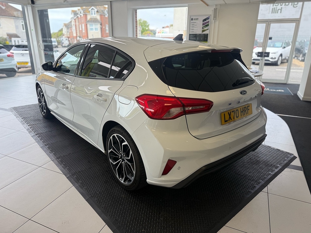 Ford Focus 1.5 Ecoblue St-line X Hatchback Eu LX70HRF White #4