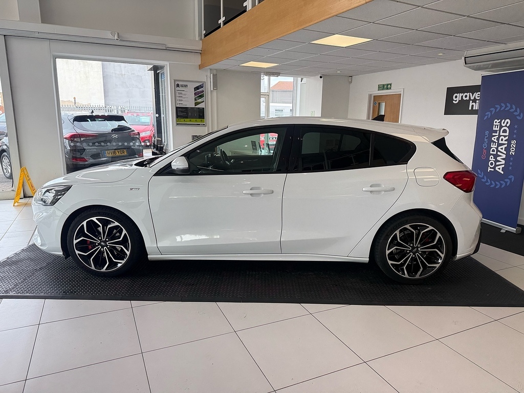 Ford Focus 1.5 Ecoblue St-line X Hatchback Eu LX70HRF White #3