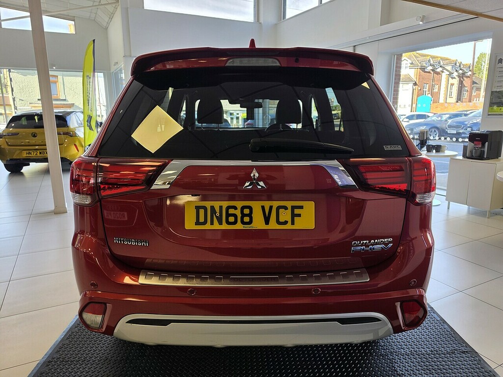 Mitsubishi Outlander 2.4H Twinmotor 13.8Kwh 4Hs Suv Plug-in Red #6