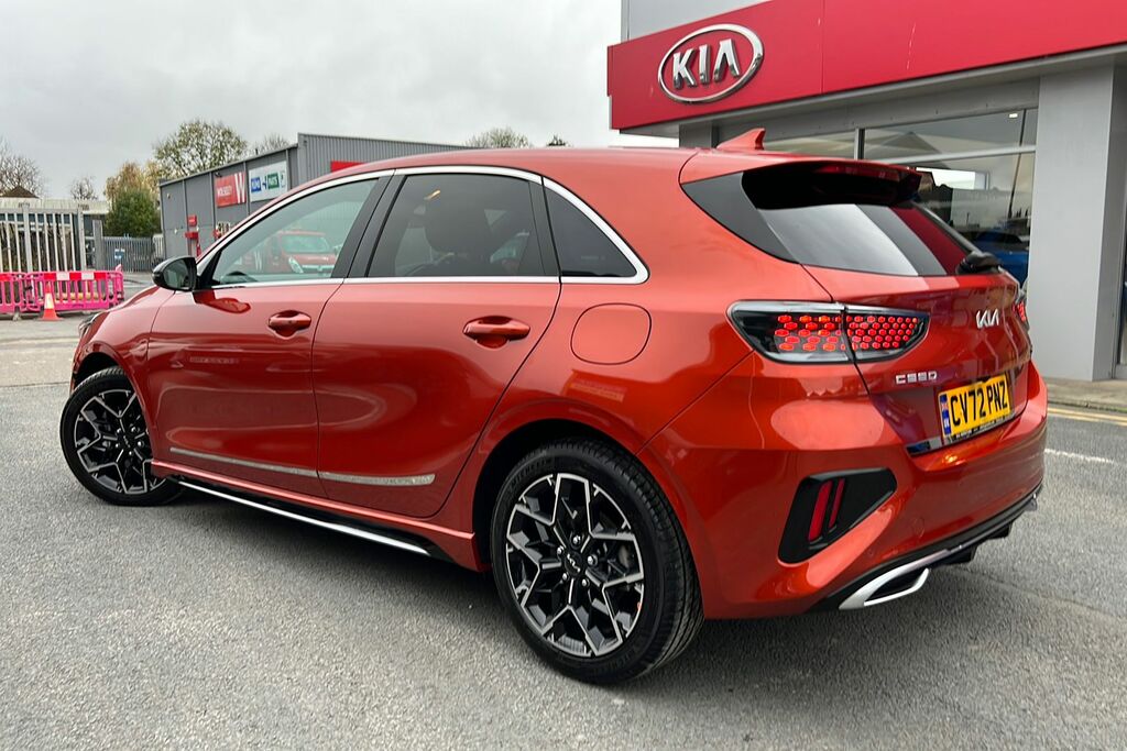 Kia Ceed 1.5T Gdi Isg Gt-line 158 CV72PNZ Orange #3