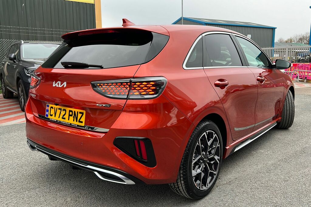 Kia Ceed 1.5T Gdi Isg Gt-line 158 CV72PNZ Orange #4