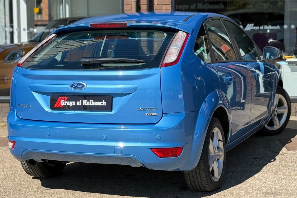 Ford Focus Zetec Tdci 109 #6
