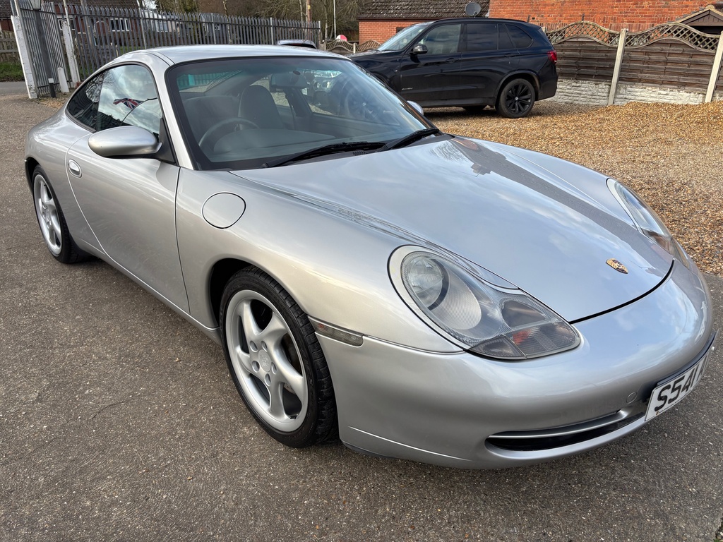 Porsche 911 996 Carrera 2 Tiptronic Black