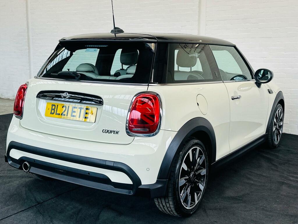 Mini Hatch 1.5 Cooper Exclusive Euro 6 Ss BL21ETE White #6