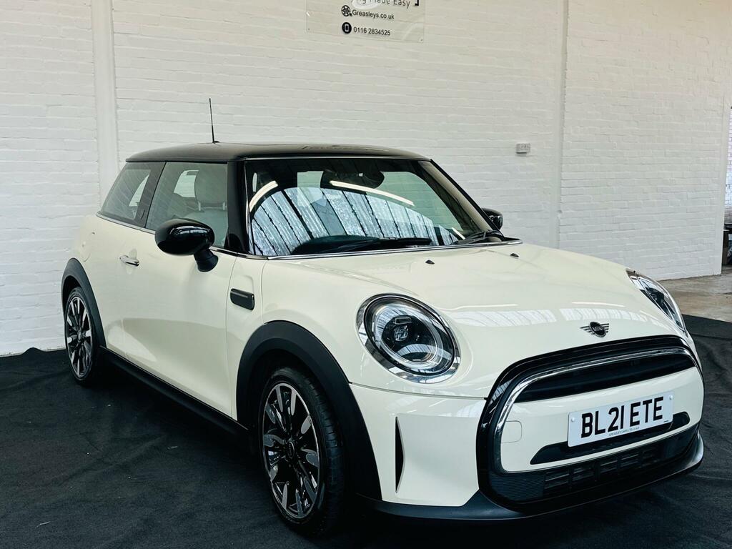 Mini Hatch 1.5 Cooper Exclusive Euro 6 Ss BL21ETE White #4