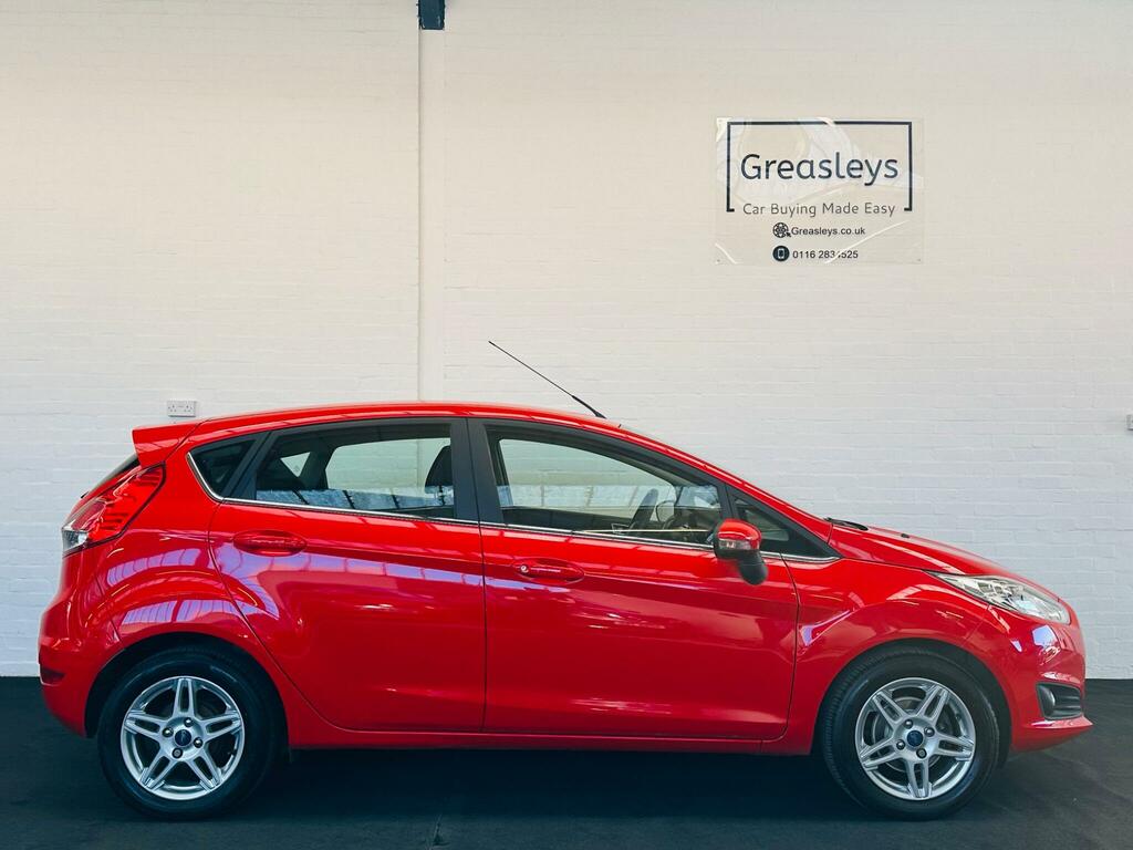 Ford Fiesta 1.0 Zetec Euro 5 Ss BG62TXE Red #4
