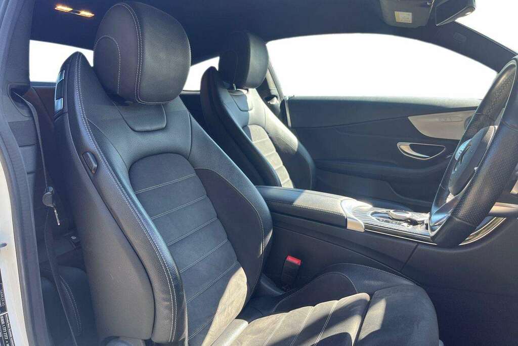 Mercedes-Benz C Class 200 Amg Line LO69TZA White #3