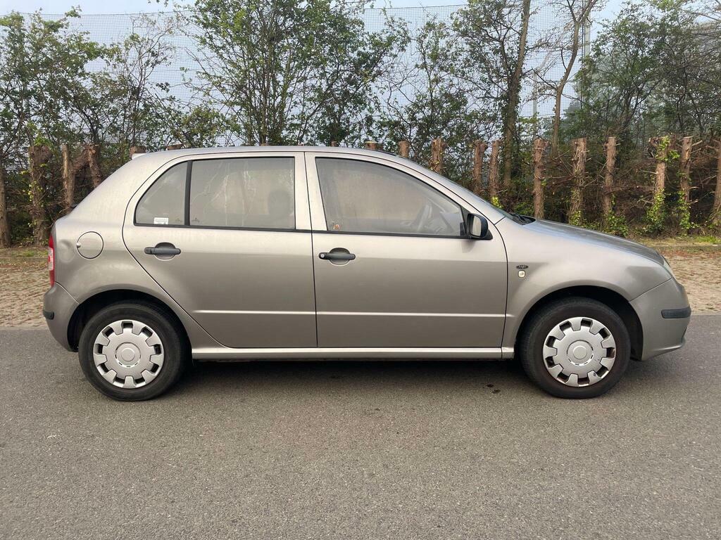 Skoda Fabia 1.2 Htp Classic Beige #2