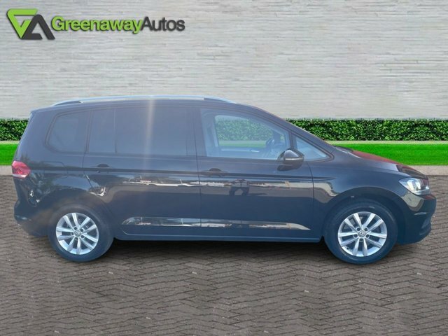 Volkswagen Touran Tdi Se Family Mpv Black #5