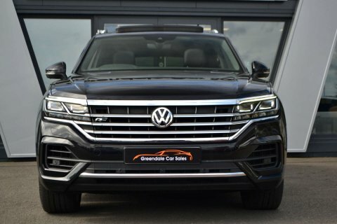 Volkswagen Touareg 3.0 Touareg V6 Black #4