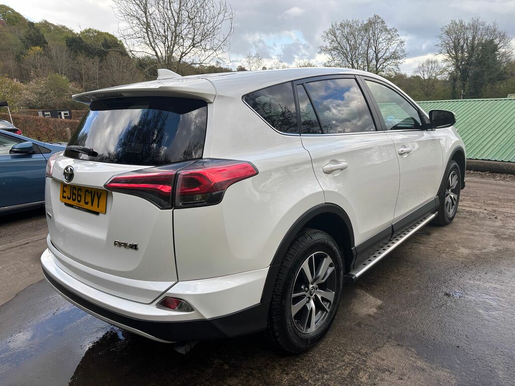 Toyota Rav 4 2.0 D-4d Business Edition Suv Eu EJ66CVY White #5