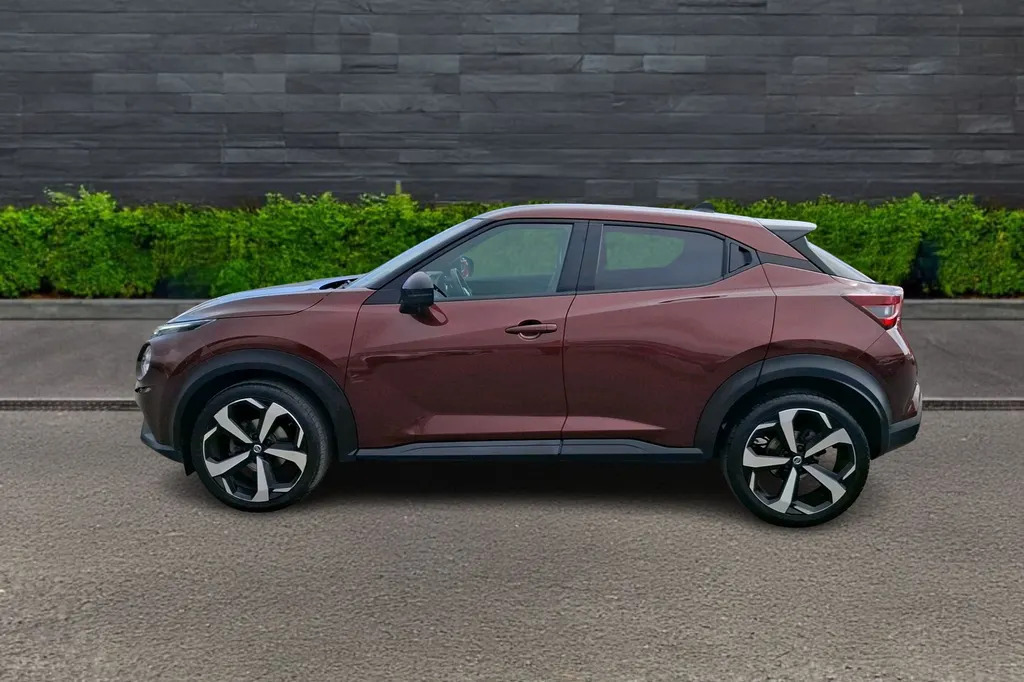 Nissan Juke 1.0 Dig-t 114 Tekna Dct LV22KSF Red #4