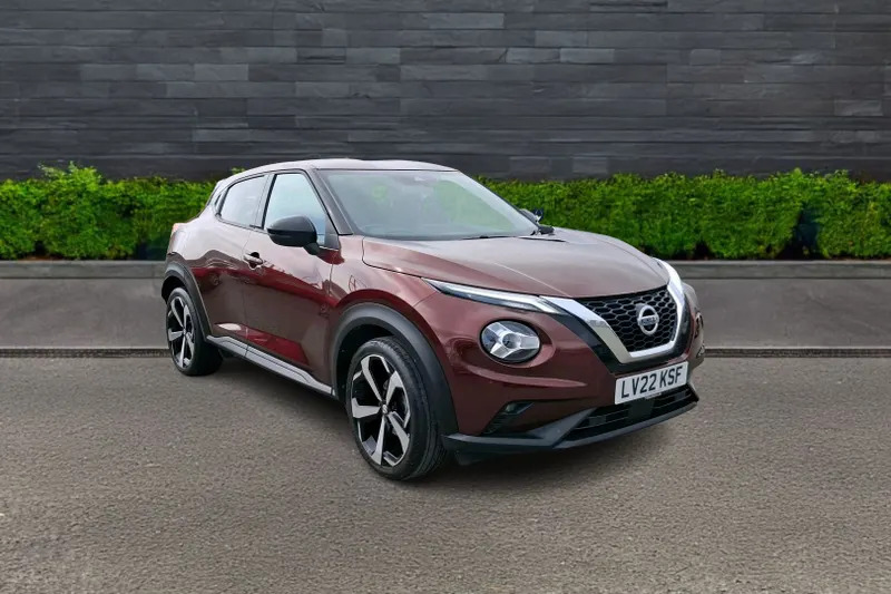 Nissan Juke Juke Hatchback 1.0 Dig-t 114 T Red