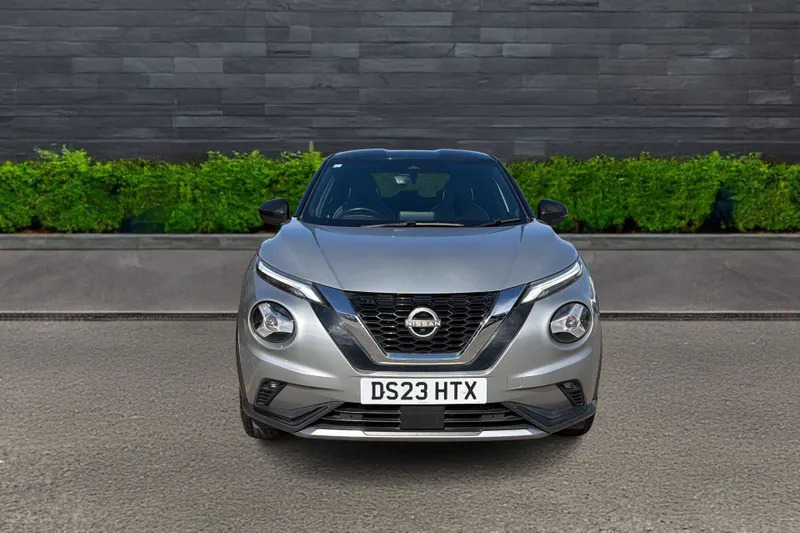 Nissan Juke 1.0 Dig-t 114 Tekna Dct DS23HTX Silver #2