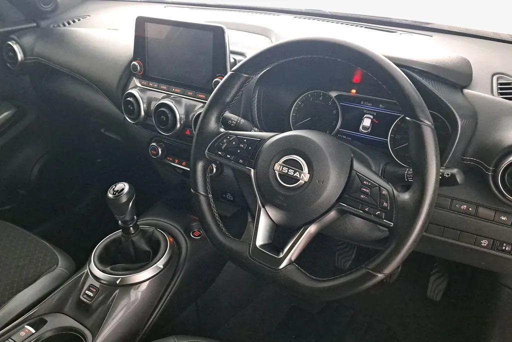 Nissan Juke Hatchback 1.0 Dig-t 114 N-conn DG23MWJ Red #6
