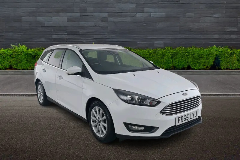 Ford Focus Estate 1.6 125 Titanium Po White