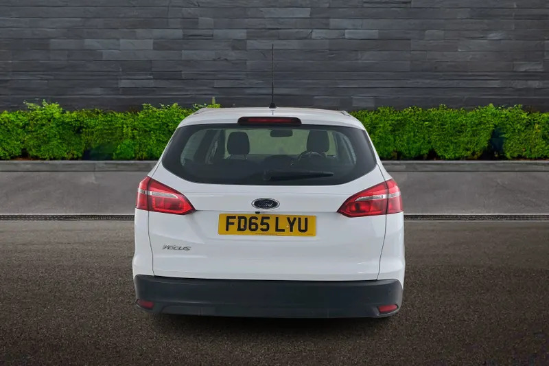 Ford Focus Estate 1.6 125 Titanium Po White #6