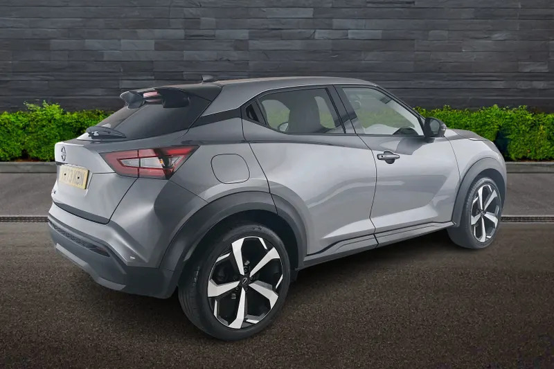 Nissan Juke Hatchback 1.0 Dig-t 114 Tekna YB73KBN Grey #3