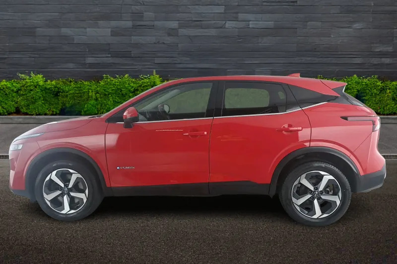 Nissan Qashqai Hatchback 1.5 E-power N-connec GV72XXG Red #3