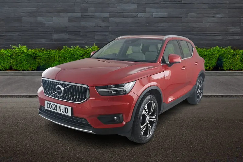 Volvo XC40 Estate 1.5 T3 163 Inscriptio DX21NJO Red #3