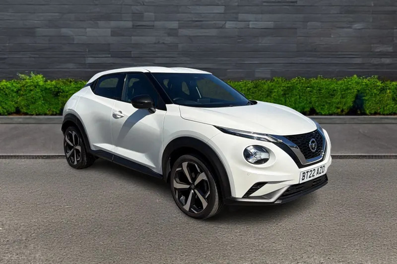 Nissan Juke Hatchback 1.0 Dig-t 114 Tekna White