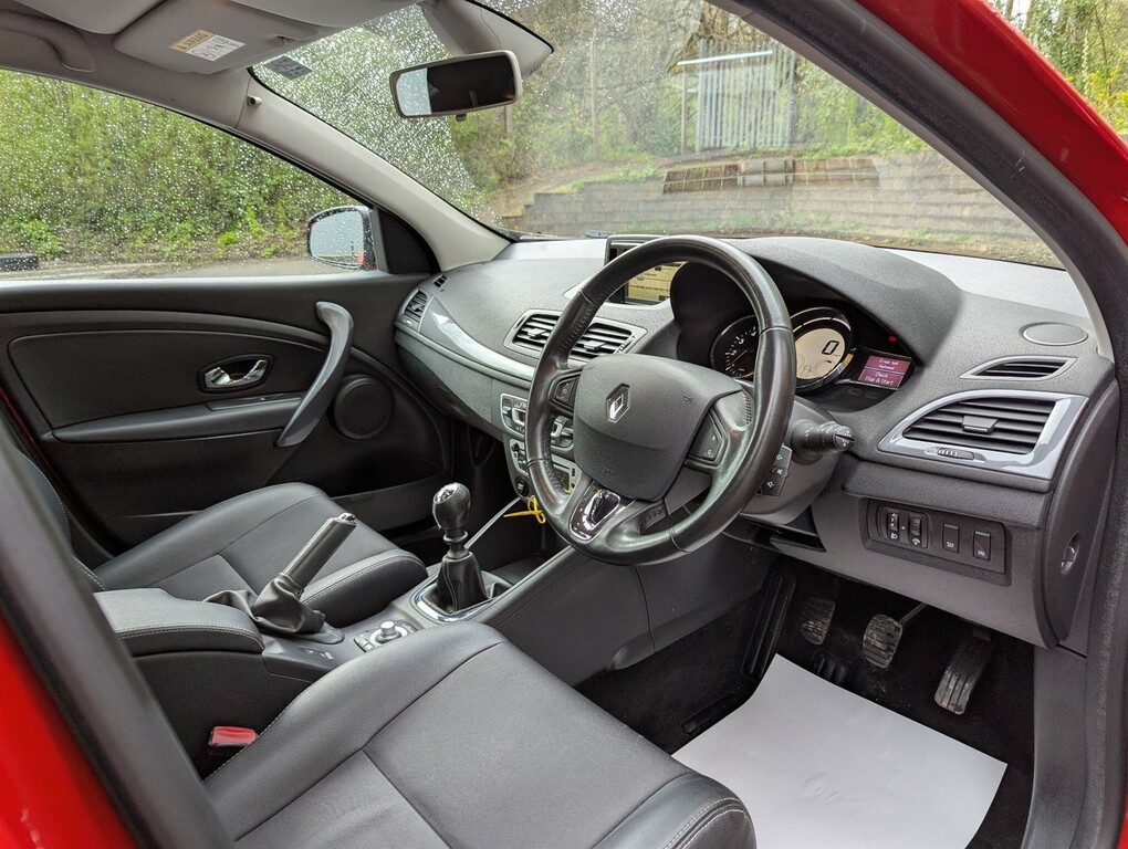 Renault Megane 1.5 Dci Dynamique Nav Euro 6 Ss Red #5