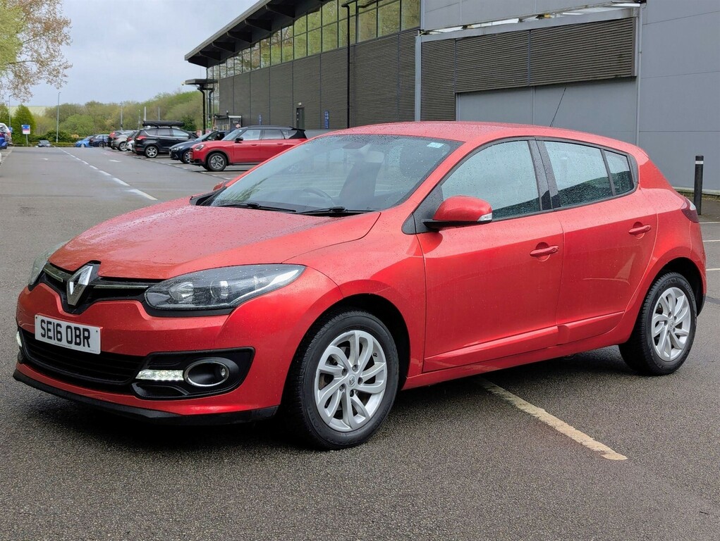 Renault Megane 1.5 Dci Dynamique Nav Euro 6 Ss Red #4