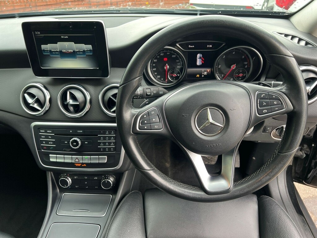 Mercedes-Benz GLA Class 2.1 D Se 7G-dct Euro 6 Ss OE17LHK #5